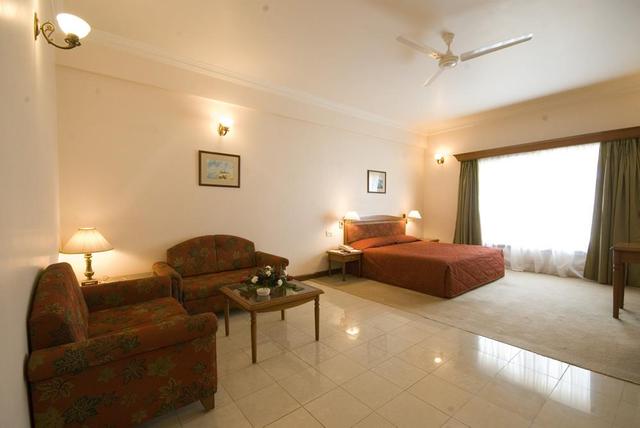 Hotel Express Residency